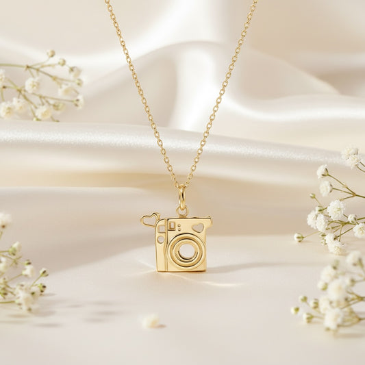 Captured Moments Necklace