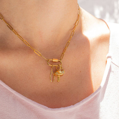18K Gold PVD Paperclip Carabiner Necklace: Gold / 16+2"